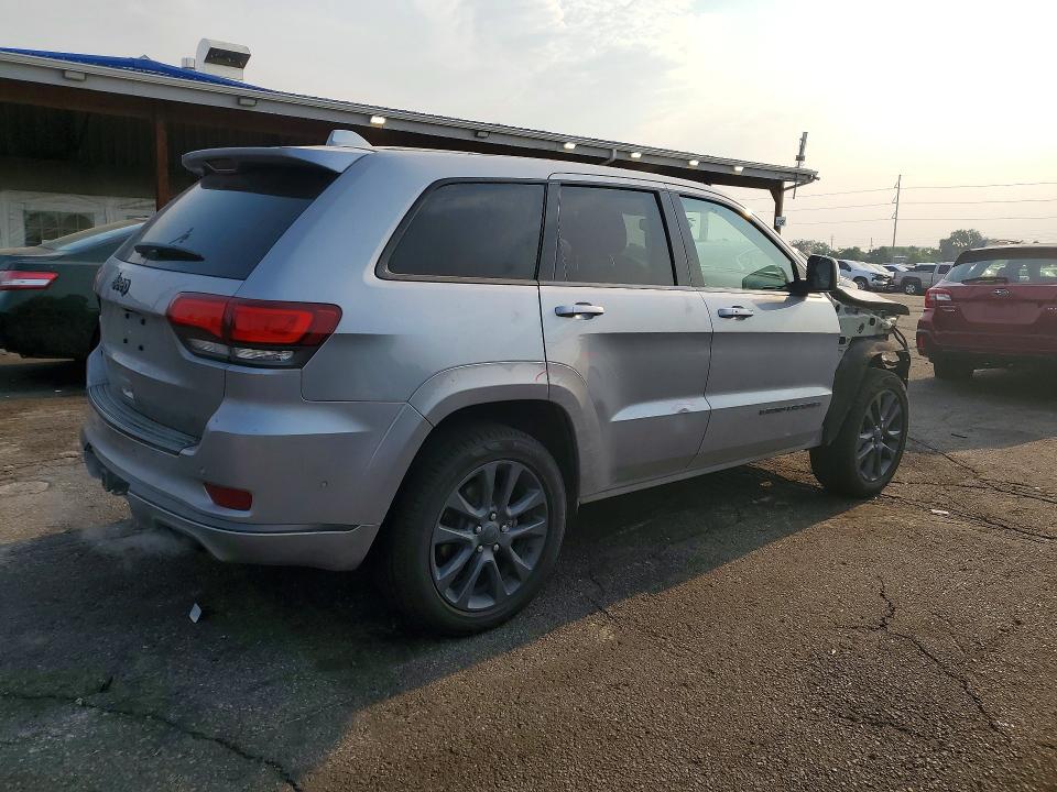 63600446 :رقم المزاد ، 1C4RJFCG9JC449581 vin ، 2018 Jeep Grand Cherokee مزاد بيع