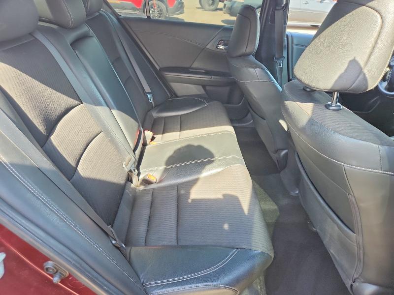 63411176 :رقم المزاد ، 1HGCR2F56HA307259 vin ، 2017 Honda Accord مزاد بيع