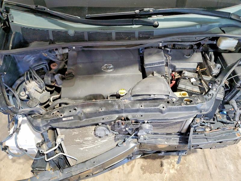 2015 Toyota Sienna მანქანა იყიდება აუქციონზე, vin: 5TDKK3DC8FS539335, აუქციონის ნომერი: 63448186