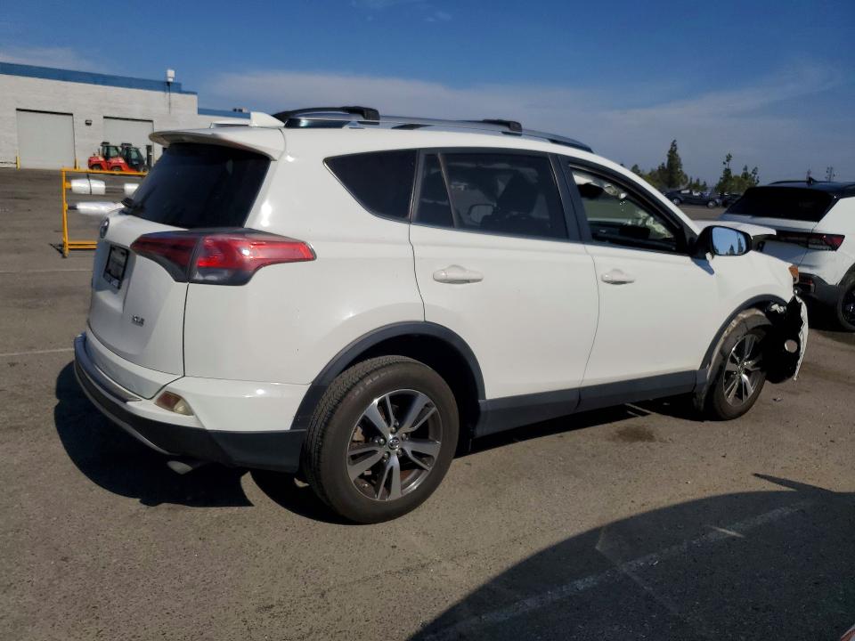 2018 Toyota Rav4 მანქანა იყიდება აუქციონზე, vin: JTMWFREV0JJ165284, აუქციონის ნომერი: 64256176