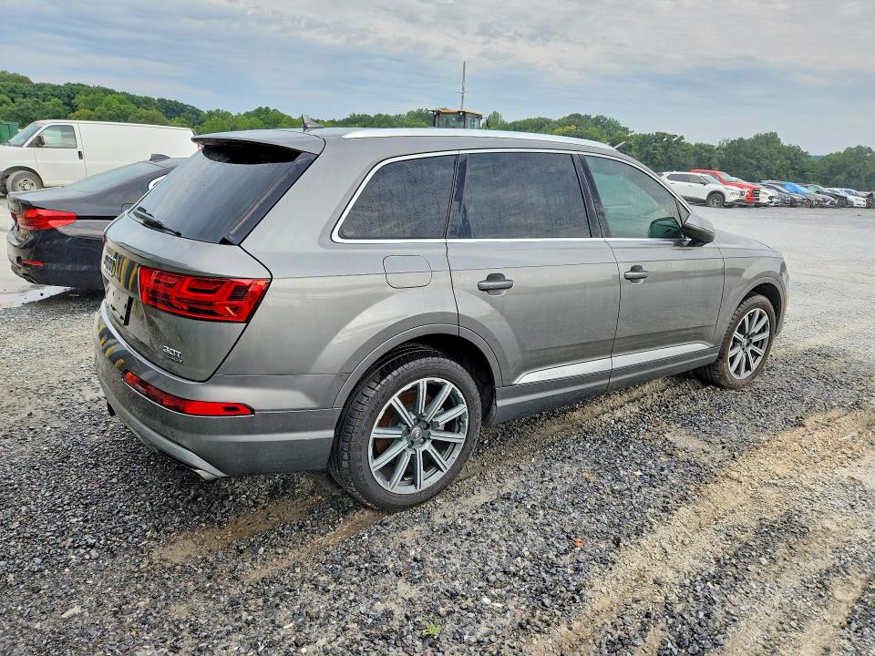Aukcja sprzedaży 2017 Audi Q7, vin: WA1VAAF78HD001697, numer aukcji: 65499326