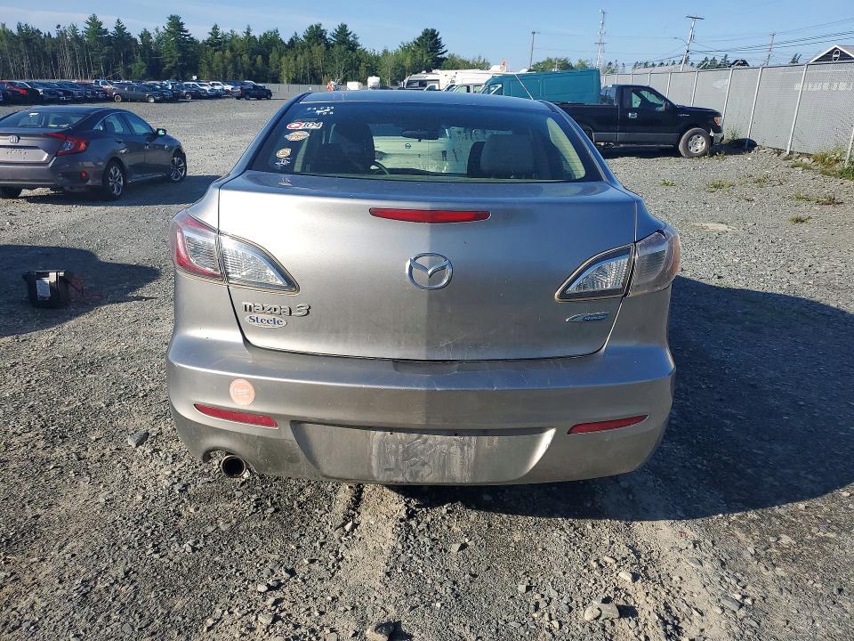 64952326 :رقم المزاد ، JM1BL1V78D1801707 vin ، 2013 Mazda 3 مزاد بيع