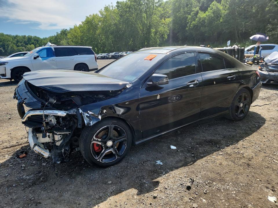 64030136 :رقم المزاد ، WDDSJ4EB2EN052544 vin ، 2014 Mercedes-benz Cla مزاد بيع