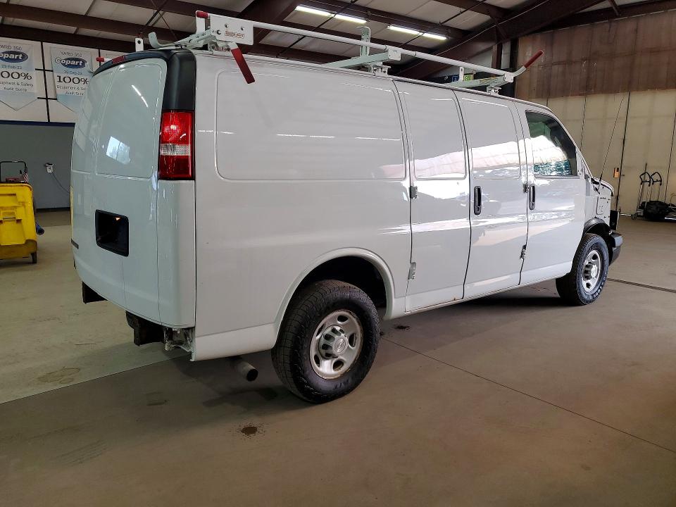 65138796 :رقم المزاد ، 1GCWGAFB9J1311927 vin ، 2018 Chevrolet Express G2500 مزاد بيع