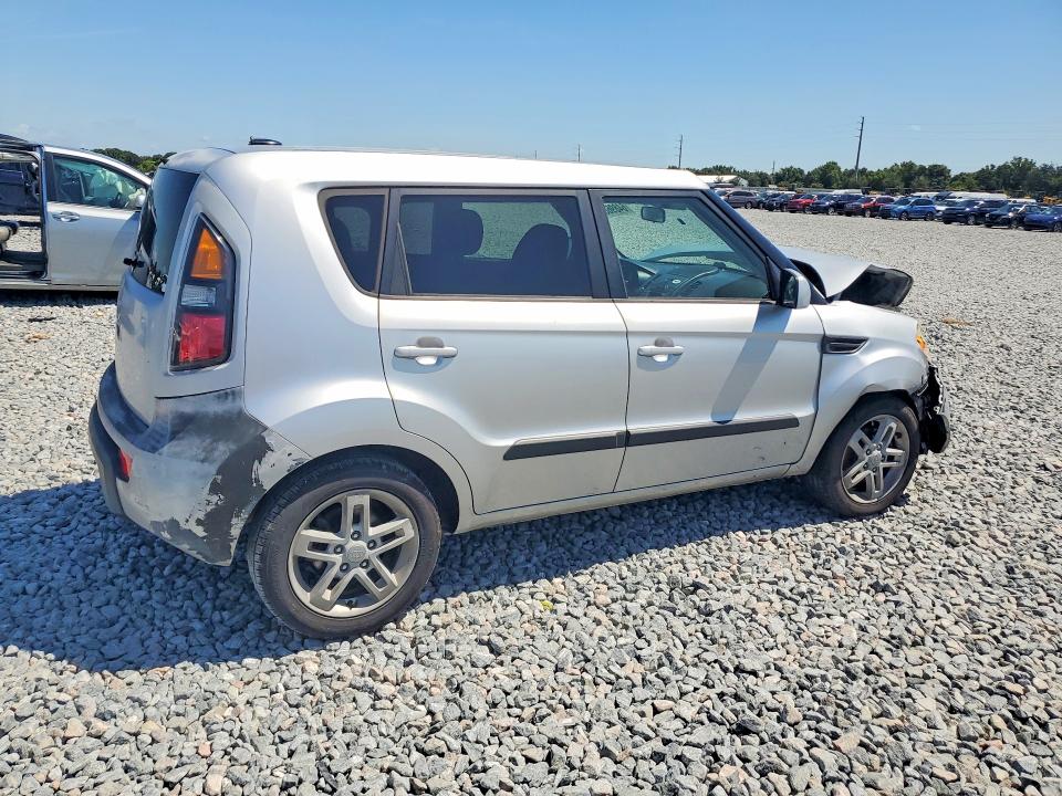 2011 Kia Soul მანქანა იყიდება აუქციონზე, vin: KNDJT2A27B7711728, აუქციონის ნომერი: 64896876