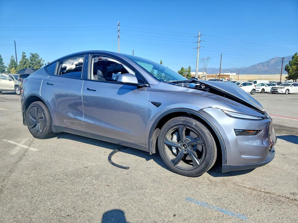 64480026 :رقم المزاد ، 7SAYGDEE3TF418507 vin ، 2026 Tesla Model Y مزاد بيع