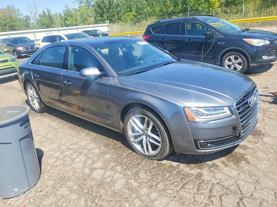 66791856 :رقم المزاد ، WAU32AFD9FN005861 vin ، 2015 Audi A8 مزاد بيع