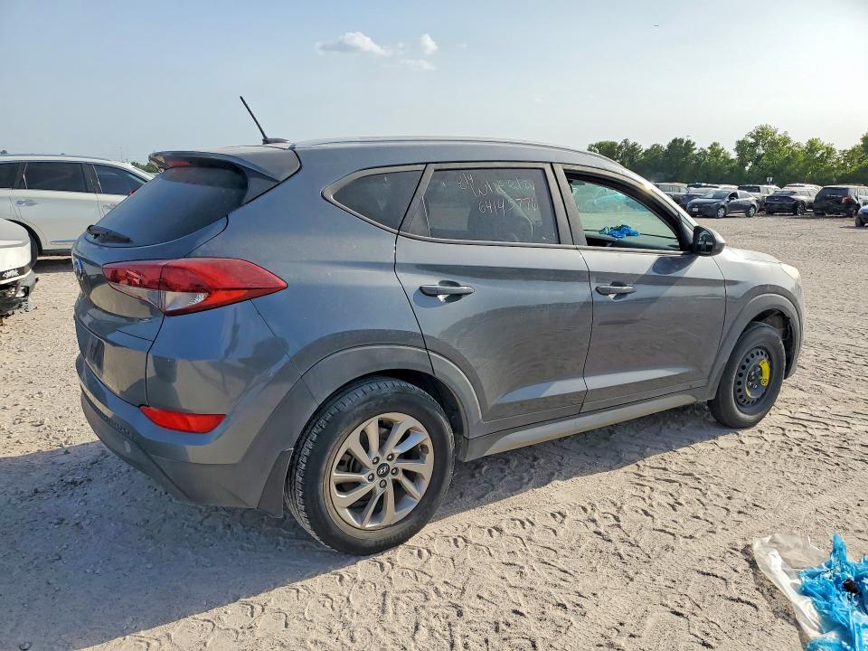 64145776 :رقم المزاد ، KM8J33A44HU266166 vin ، 2017 Hyundai Tucson مزاد بيع