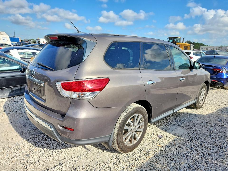 64756276 :رقم المزاد ، 5N1AR2MN6EC674280 vin ، 2014 Nissan Pathfinder مزاد بيع