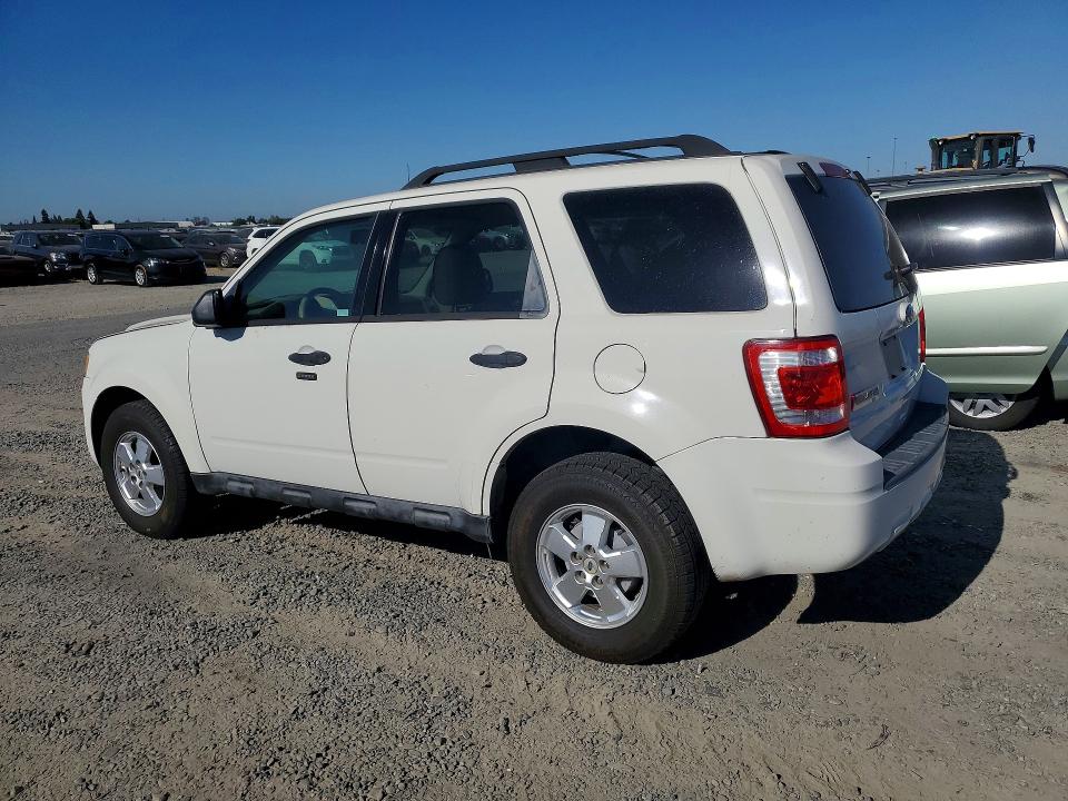 63011696 :رقم المزاد ، 1FMCU0D79BKA14779 vin ، 2011 Ford Escape مزاد بيع