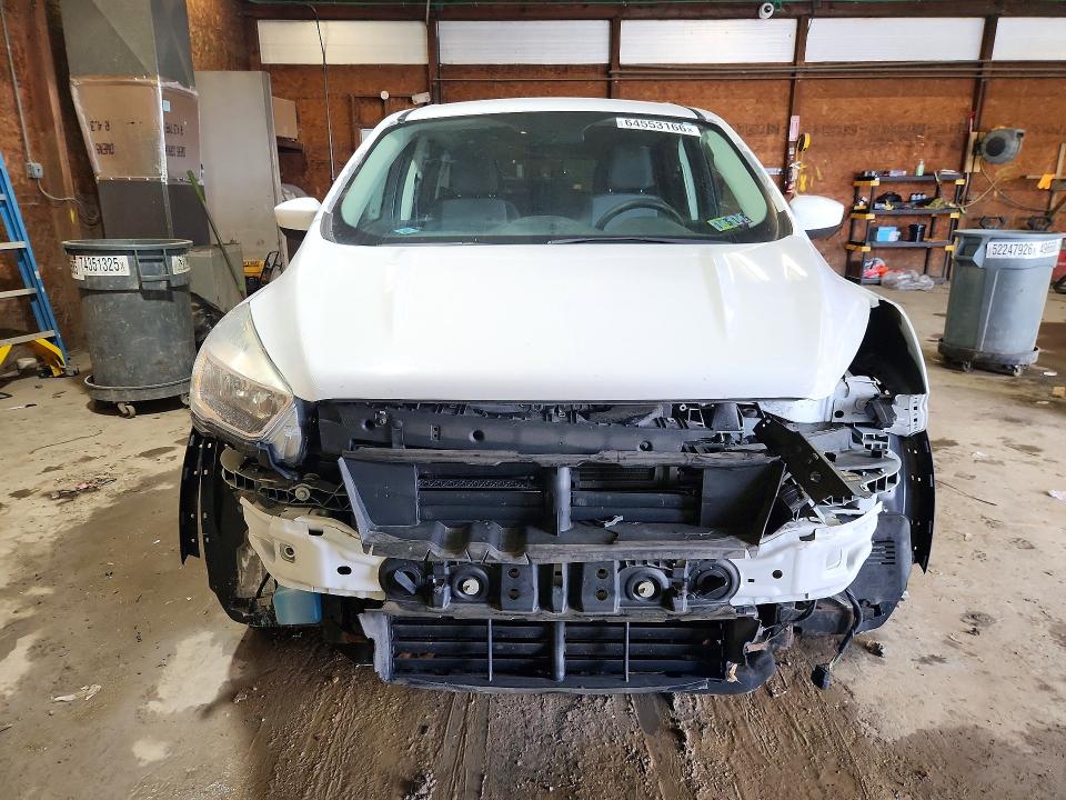 Продажа на аукционе авто 2017 Ford Escape, vin: 1FMCU9GDXHUE52682, номер лота: 64553166