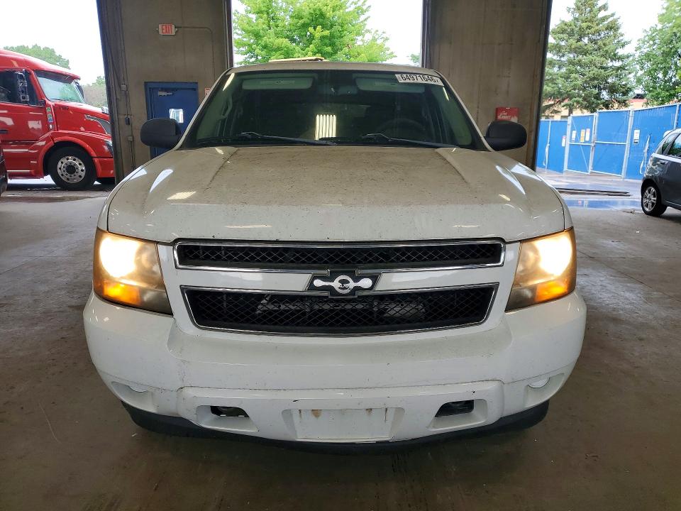 2008 Chevrolet Suburban მანქანა იყიდება აუქციონზე, vin: 3GNFK16388G303618, აუქციონის ნომერი: 64971646