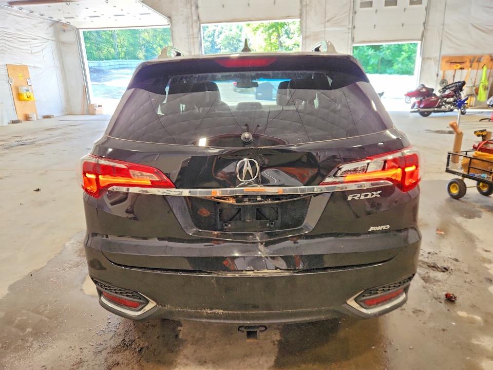 65008486 :رقم المزاد ، 5J8TB4H5XHL032187 vin ، 2017 Acura Rdx مزاد بيع