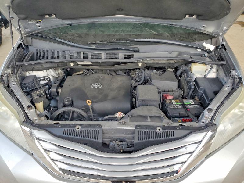 2017 Toyota Sienna მანქანა იყიდება აუქციონზე, vin: 5TDKZ3DC4HS882514, აუქციონის ნომერი: 66734526