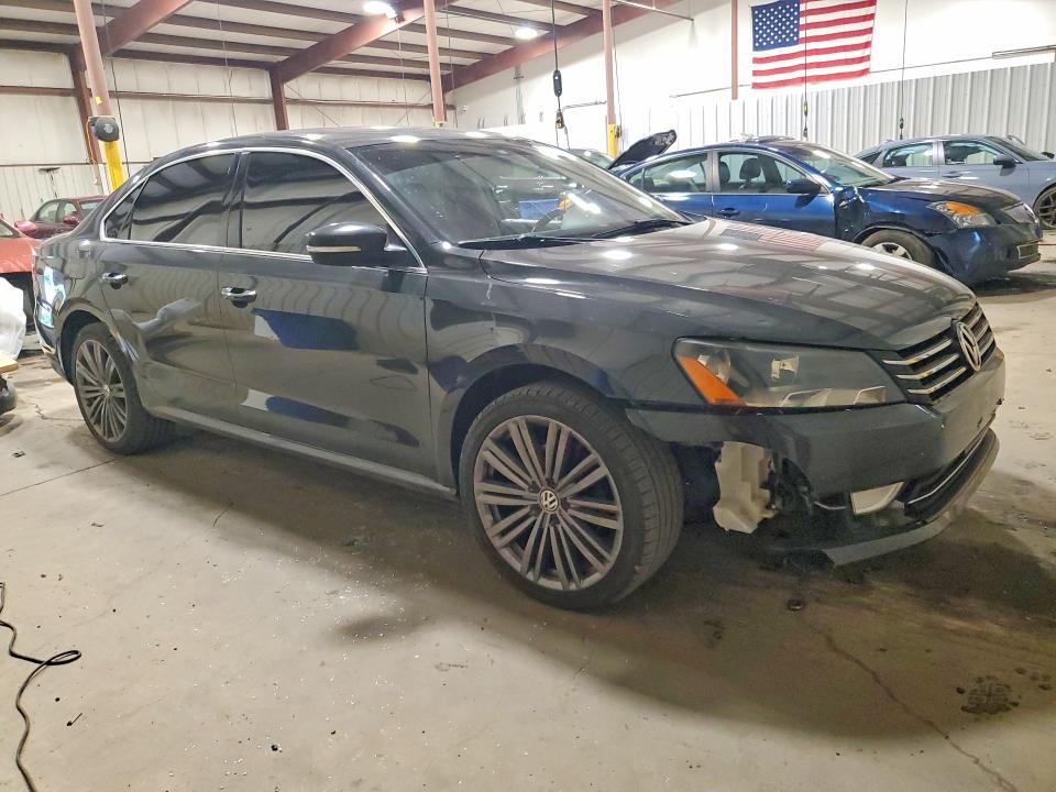 Продажа на аукционе авто 2015 Volkswagen Passat, vin: 1VWBT7A32FC106536, номер лота: 63018346
