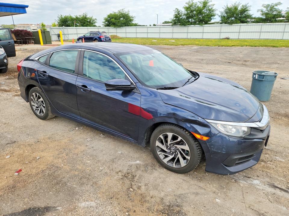 2018 Honda Civic მანქანა იყიდება აუქციონზე, vin: 19XFC2F72JE033804, აუქციონის ნომერი: 64245806
