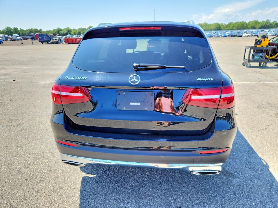 2017 Mercedes-benz Glc მანქანა იყიდება აუქციონზე, vin: WDC0G4KB3HF126731, აუქციონის ნომერი: 65469786