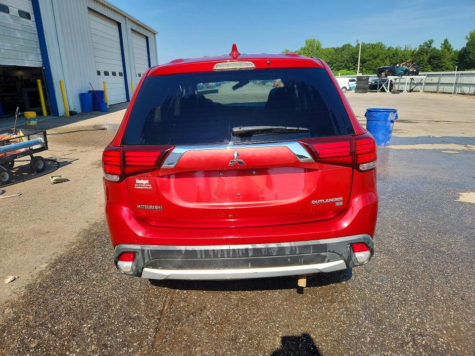64086276 :رقم المزاد ، JA4AZ3A36JZ042152 vin ، 2018 Mitsubishi Outlander مزاد بيع