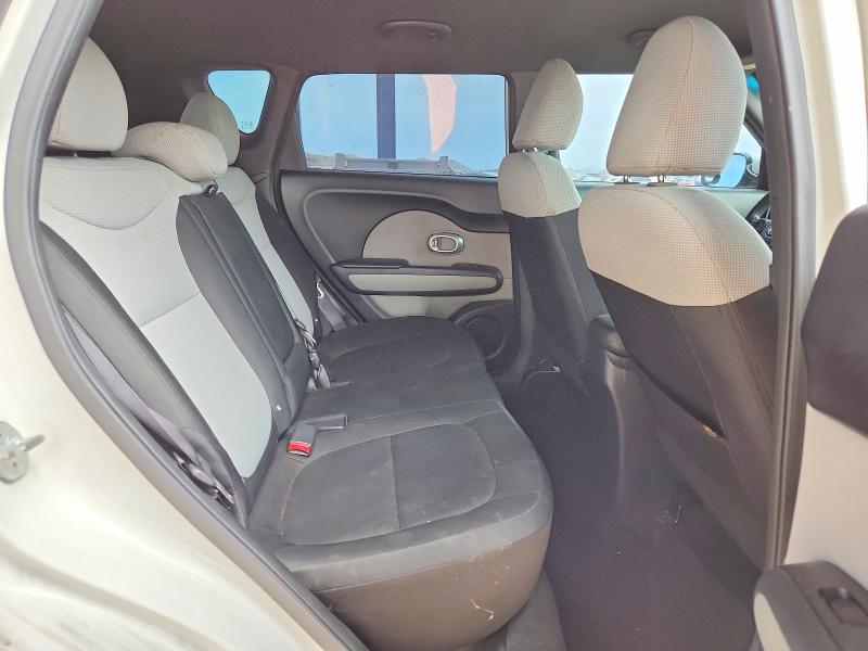 63810566 :رقم المزاد ، KNDJN2A28E7021243 vin ، 2014 Kia Soul مزاد بيع