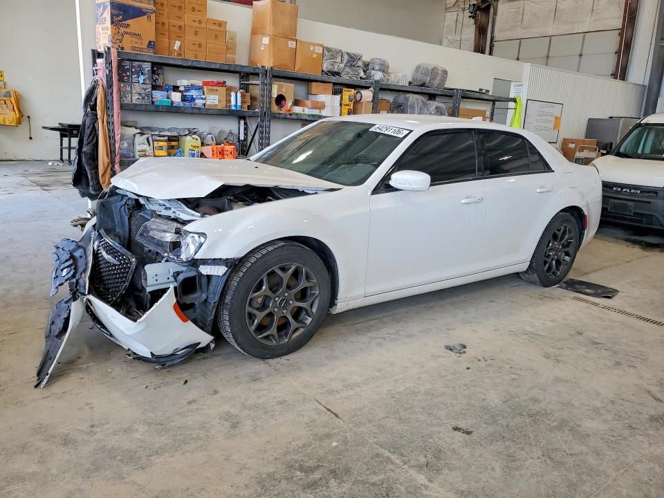 Продажа на аукционе авто 2018 Chrysler 300, vin: 2C3CCAGG2JH141392, номер лота: 64291106