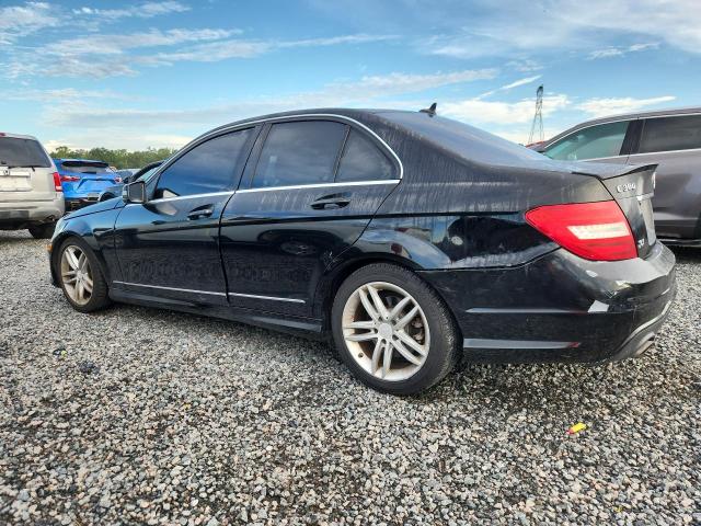 2013 Mercedes-benz C მანქანა იყიდება აუქციონზე, vin: WDDGF8AB1DR288145, აუქციონის ნომერი: 63219096