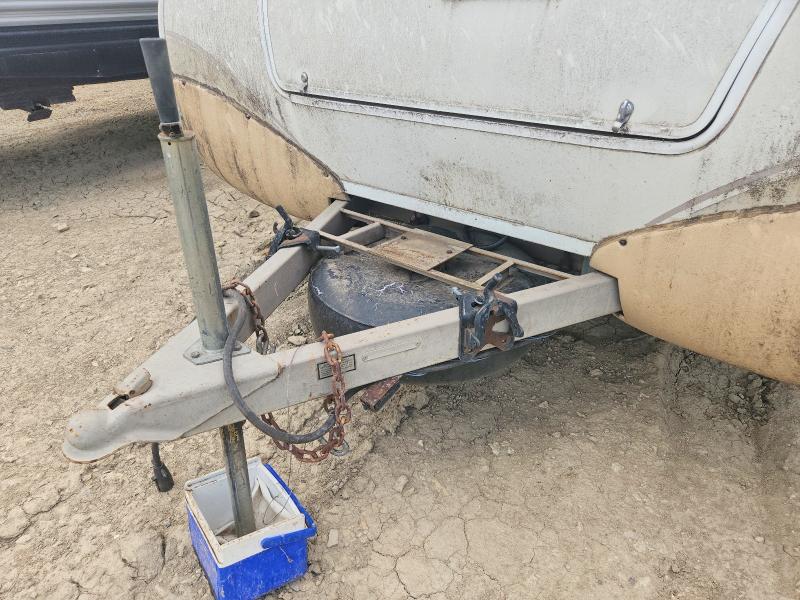 65653506 :رقم المزاد ، 4WY200M2631082826 vin ، 2003 Rvis Recreational Vehicle (rv) مزاد بيع