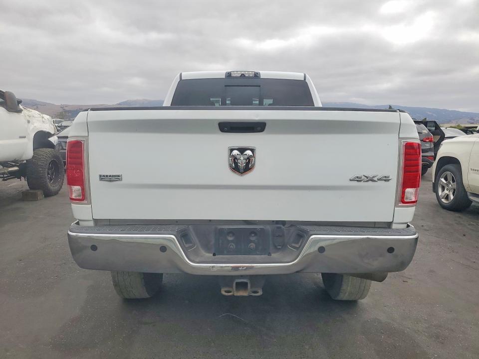 67037306 :رقم المزاد ، 3C63R3MLXFG616826 vin ، 2015 Ram 3500 مزاد بيع