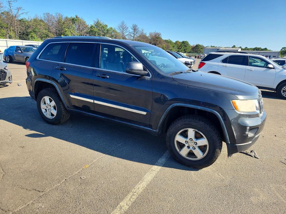 66422186 :رقم المزاد ، 1J4RR4GG3BC585420 vin ، 2011 Jeep Grand Cherokee مزاد بيع