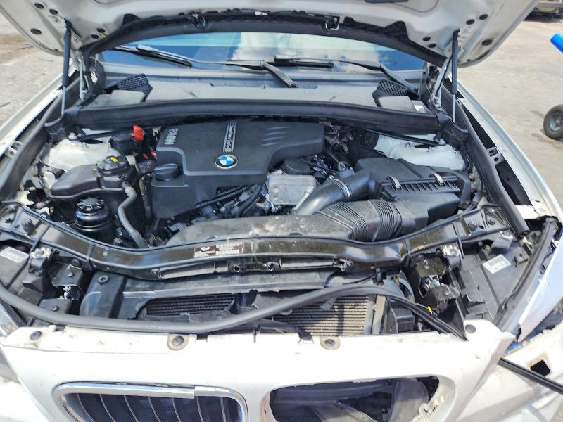 2015 Bmw X1 მანქანა იყიდება აუქციონზე, vin: WBAVL1C56FVY35328, აუქციონის ნომერი: 67076096