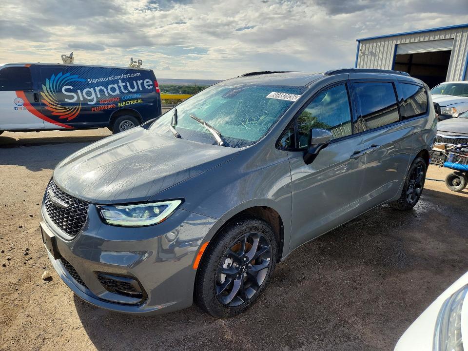 Auction sale of the 2023 Chrysler Pacifica, vin: 2C4RC3BG8PR528122, lot number: 66982036