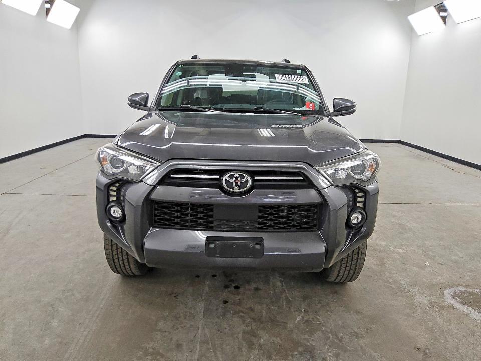 2021 Toyota 4runner მანქანა იყიდება აუქციონზე, vin: JTENU5JR5M5925575, აუქციონის ნომერი: 64226656