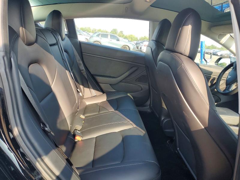 64570446 :رقم المزاد ، 5YJ3E1EB8JF182354 vin ، 2018 Tesla Model 3 مزاد بيع