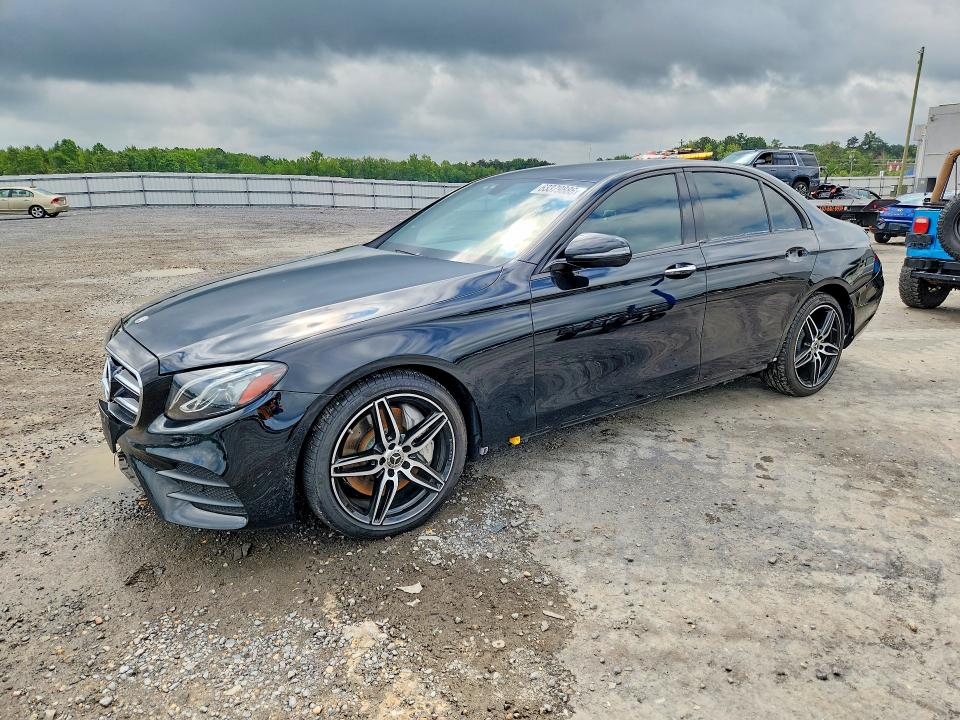 63379886 :رقم المزاد ، WDDZF4KB9KA582002 vin ، 2019 Mercedes-benz E مزاد بيع