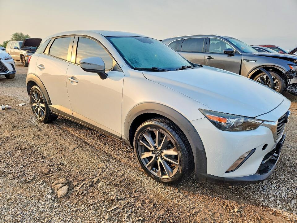 64234776 :رقم المزاد ، JM1DKDC72H0142177 vin ، 2017 Mazda Cx-3 مزاد بيع