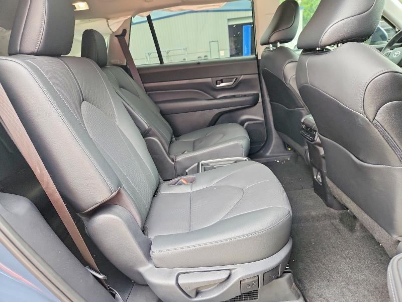 2026 Toyota Grand Highlander Hybrid მანქანა იყიდება აუქციონზე, vin: 5TDACAB51TS078959, აუქციონის ნომერი: 65224636