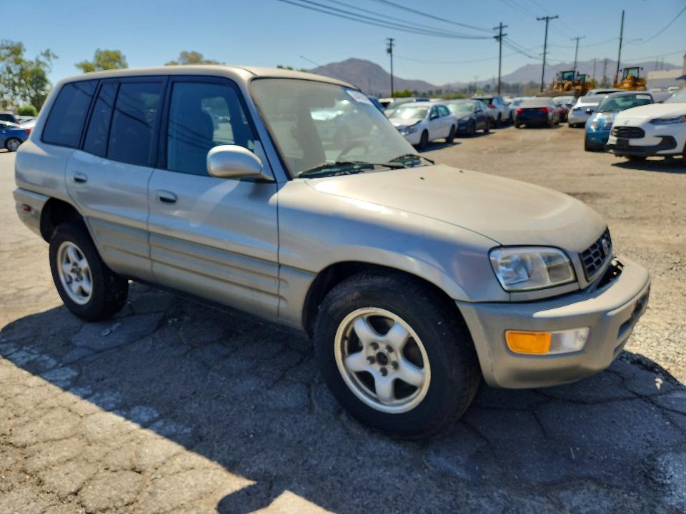 66455506 :رقم المزاد ، JT3GP10V8Y7067240 vin ، 2000 Toyota Rav4 مزاد بيع