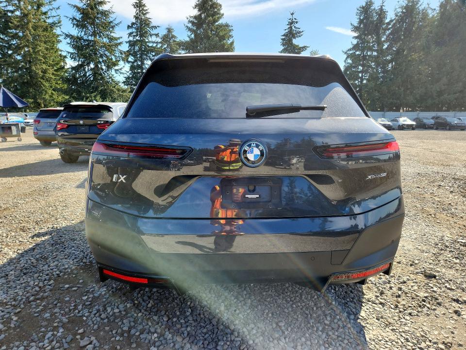 2022 Bmw Ix მანქანა იყიდება აუქციონზე, vin: WB523CF05NCK59030, აუქციონის ნომერი: 66431986