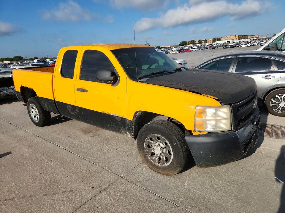 Продажа на аукционе авто 2007 Chevrolet Silverado, vin: 1GCEC19J87Z566363, номер лота: 64847876