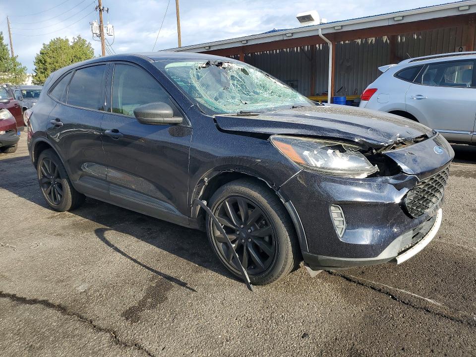65798126 :رقم المزاد ، 1FMCU0F60MUA30669 vin ، 2021 Ford Escape مزاد بيع
