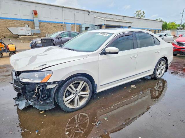 66019926 :رقم المزاد ، 1VWBT7A37FC011227 vin ، 2015 Volkswagen Passat مزاد بيع
