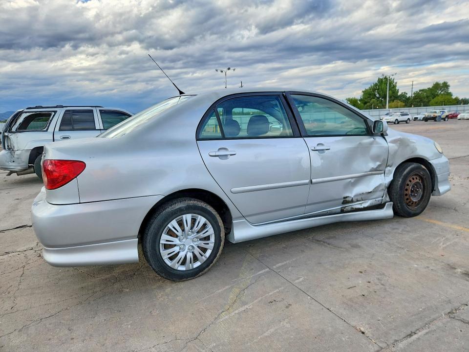2005 Toyota Corolla მანქანა იყიდება აუქციონზე, vin: 1NXBR32E76Z585388, აუქციონის ნომერი: 67356836