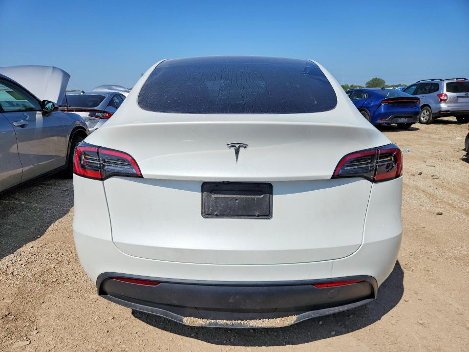 Auction sale of the 2025 Tesla Model Y, vin: 7SAYGDEDXSF247860, lot number: 65740536