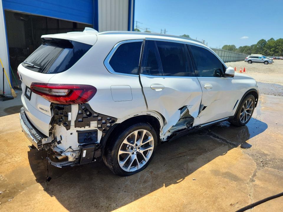 64829336 :رقم المزاد ، 5UXCR6C01N9M61713 vin ، 2022 Bmw X5 مزاد بيع