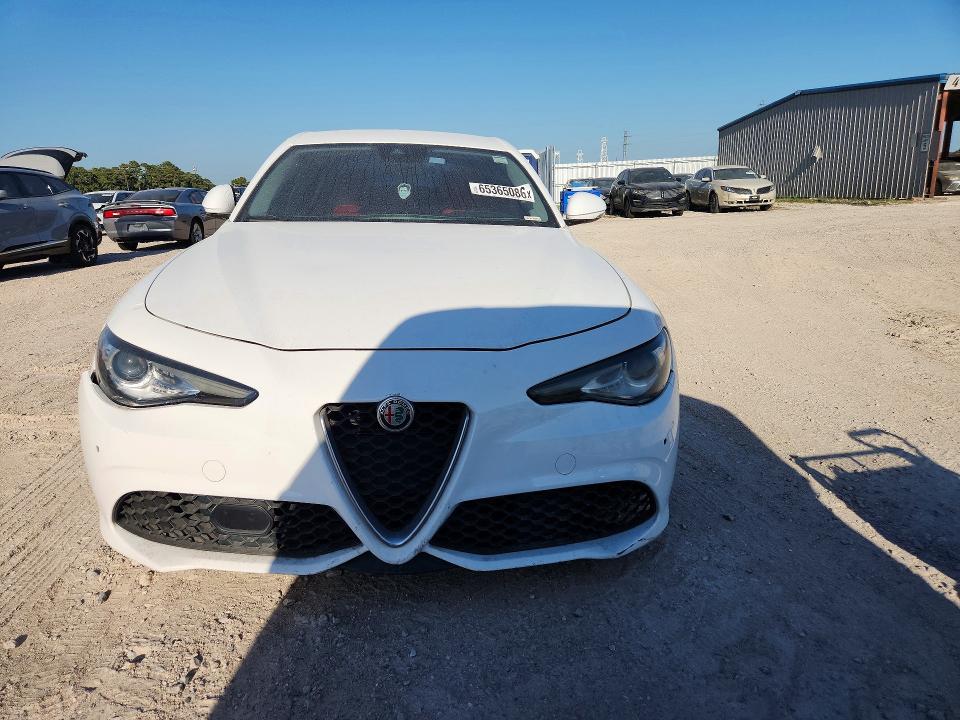 Продаж на аукціоні авто 2018 Alfa Romeo Giulia, vin: ZARFAECN6J7592448, номер лоту: 65365086
