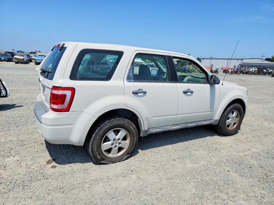 62673726 :رقم المزاد ، 1FMCU02719KC59072 vin ، 2009 Ford Escape مزاد بيع