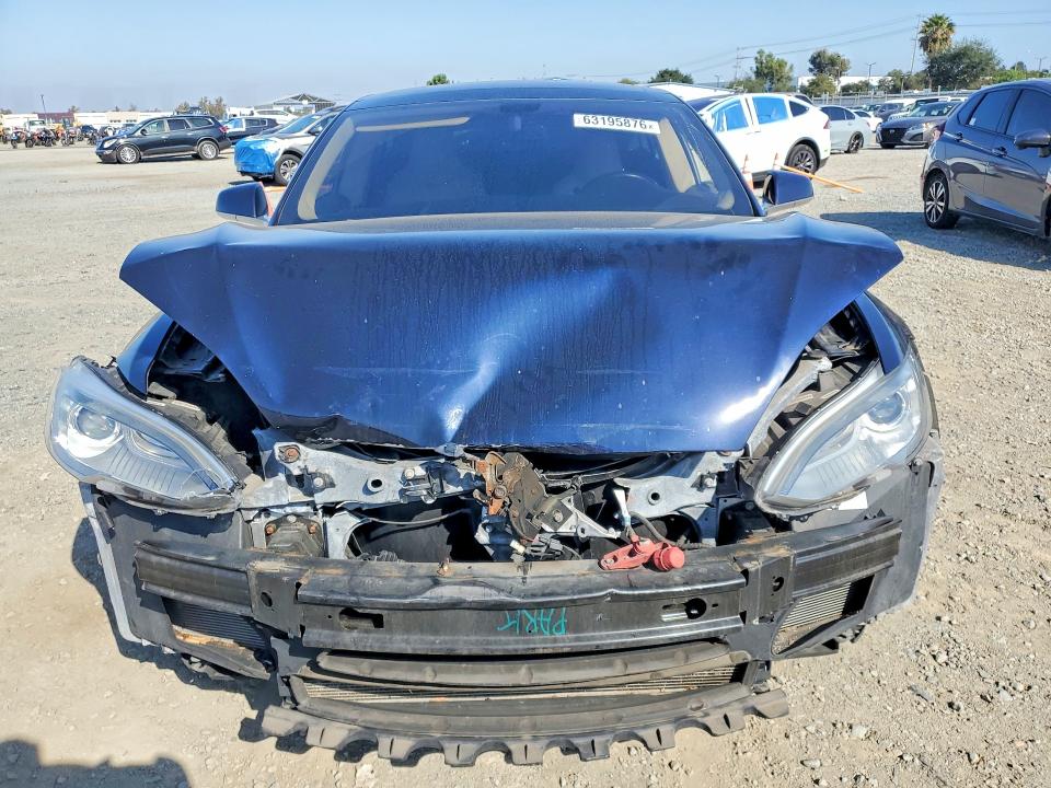 63195876 :رقم المزاد ، 5YJSA1H13EFP46279 vin ، 2014 Tesla Model S مزاد بيع