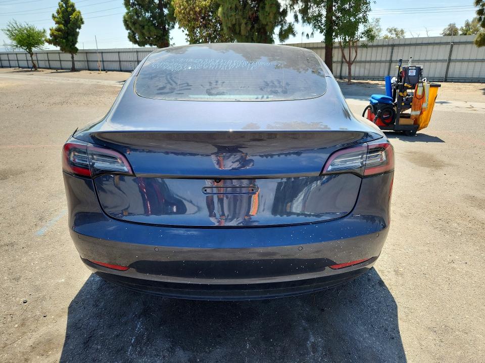 64487666 :رقم المزاد ، 5YJ3E1EAXMF064463 vin ، 2021 Tesla Model 3 مزاد بيع