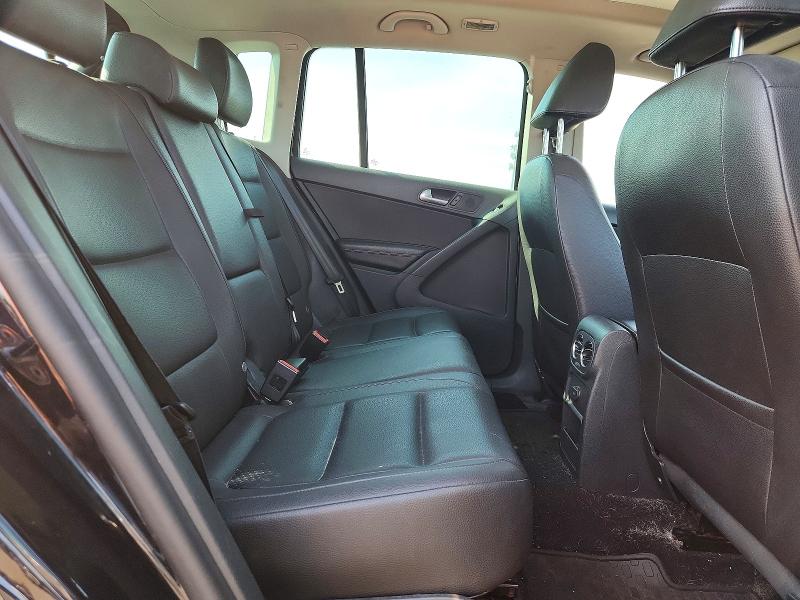 64728406 :رقم المزاد ، WVGSV7AX5HK026426 vin ، 2017 Volkswagen Tiguan مزاد بيع