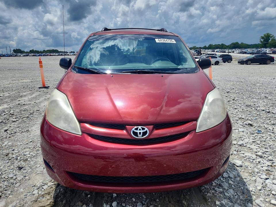 2010 Toyota Sienna მანქანა იყიდება აუქციონზე, vin: 5TDKK4CC3AS341570, აუქციონის ნომერი: 64364726