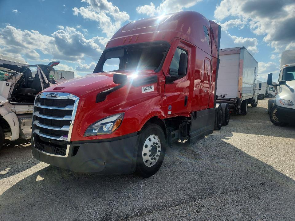 Auction sale of the 2023 Freightliner Cascadia 126, vin: 1FUJHHDRXPLUE7355, lot number: 64457966